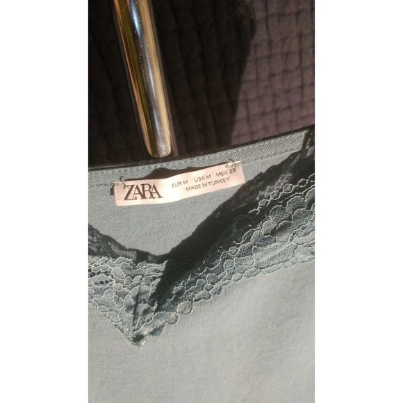 Zara Crop Cami Top With Lace - Picture 2 of 2